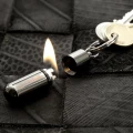 Bricheta Breloc TRUE UTILITY Firestash, Chrome Plated Zinc Bricheta Breloc TRUE UTILITY Firestash, Chrome Plated Zinc