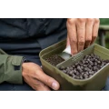 Cuite KORUM Divided Bait Tub 2Pt, 1.12L Cuite KORUM Divided Bait Tub 2Pt, 1.12L