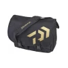 DAIWA GEANTA UMAR TAILLE M BLACK GOLD 33X45X17CM