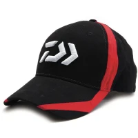 Sapca Daiwa Black/Red Flash D Logo